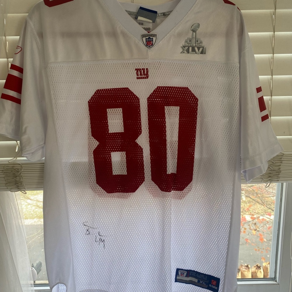 NY Giants Super Bowl XLVI Victor Cruz Jersey, signed by Ahmad Bradshaw